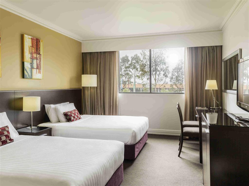 Visy Dior Hotel Baulkham Hills Luaran gambar