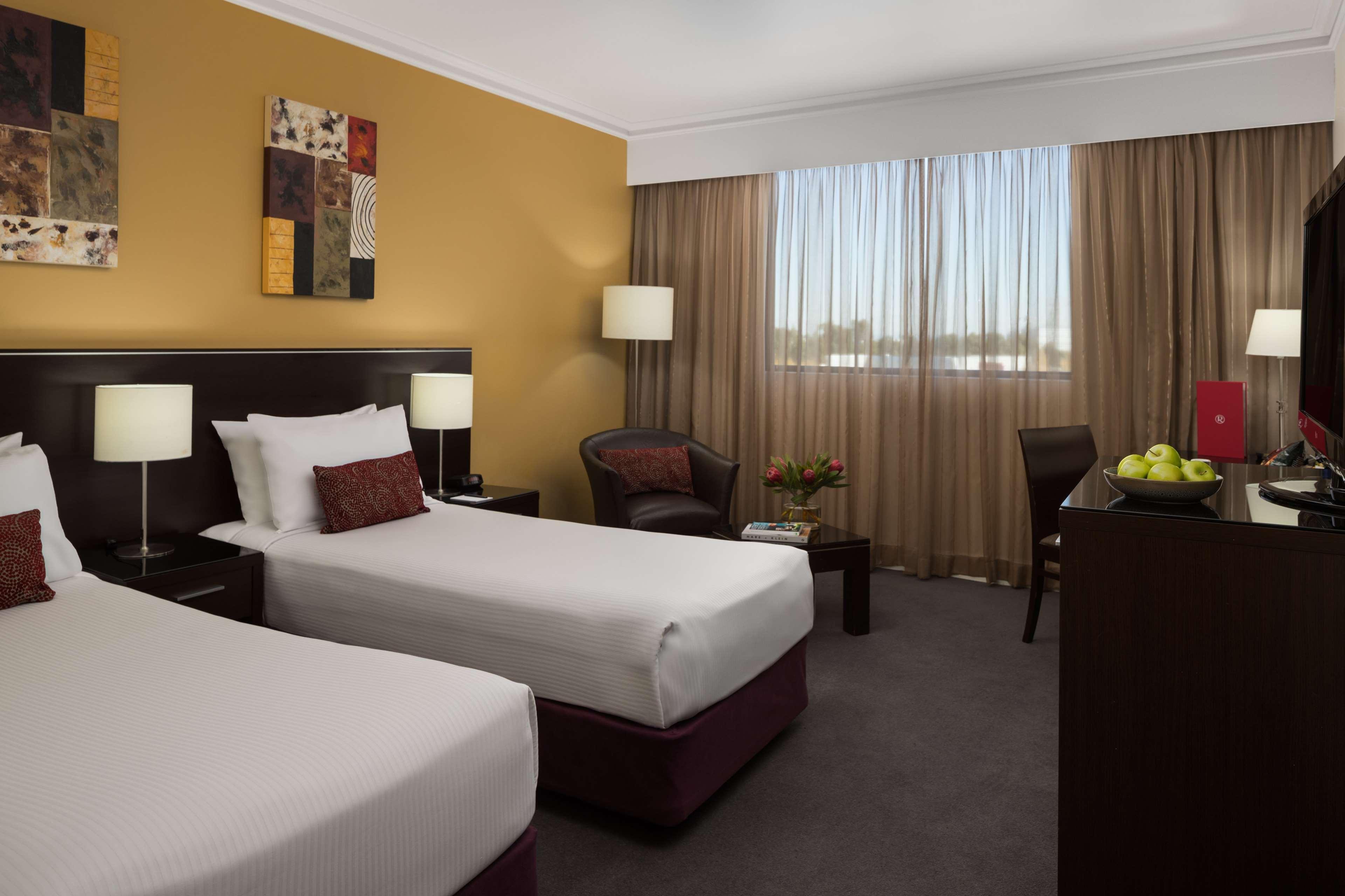 Visy Dior Hotel Baulkham Hills Luaran gambar