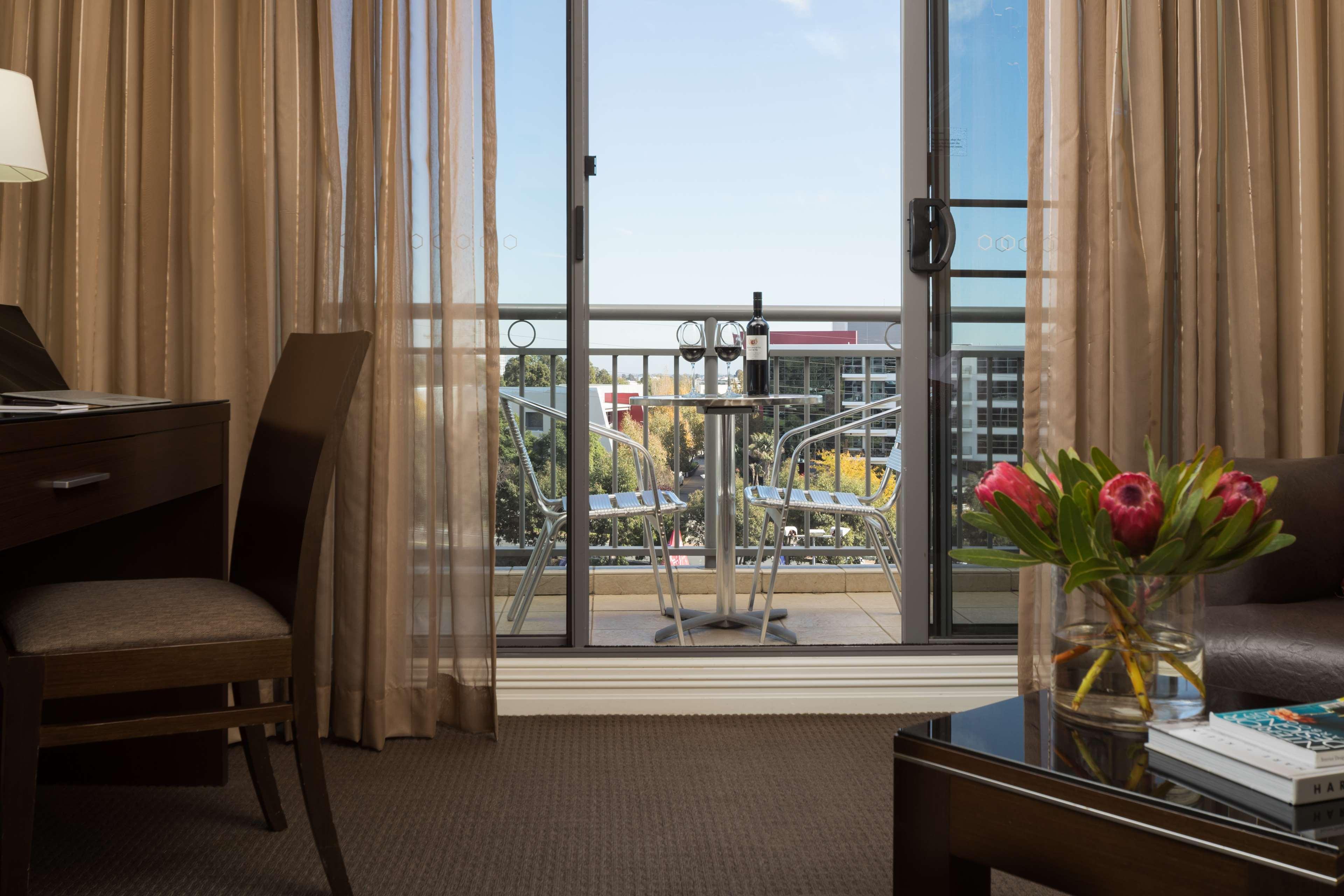 Visy Dior Hotel Baulkham Hills Luaran gambar