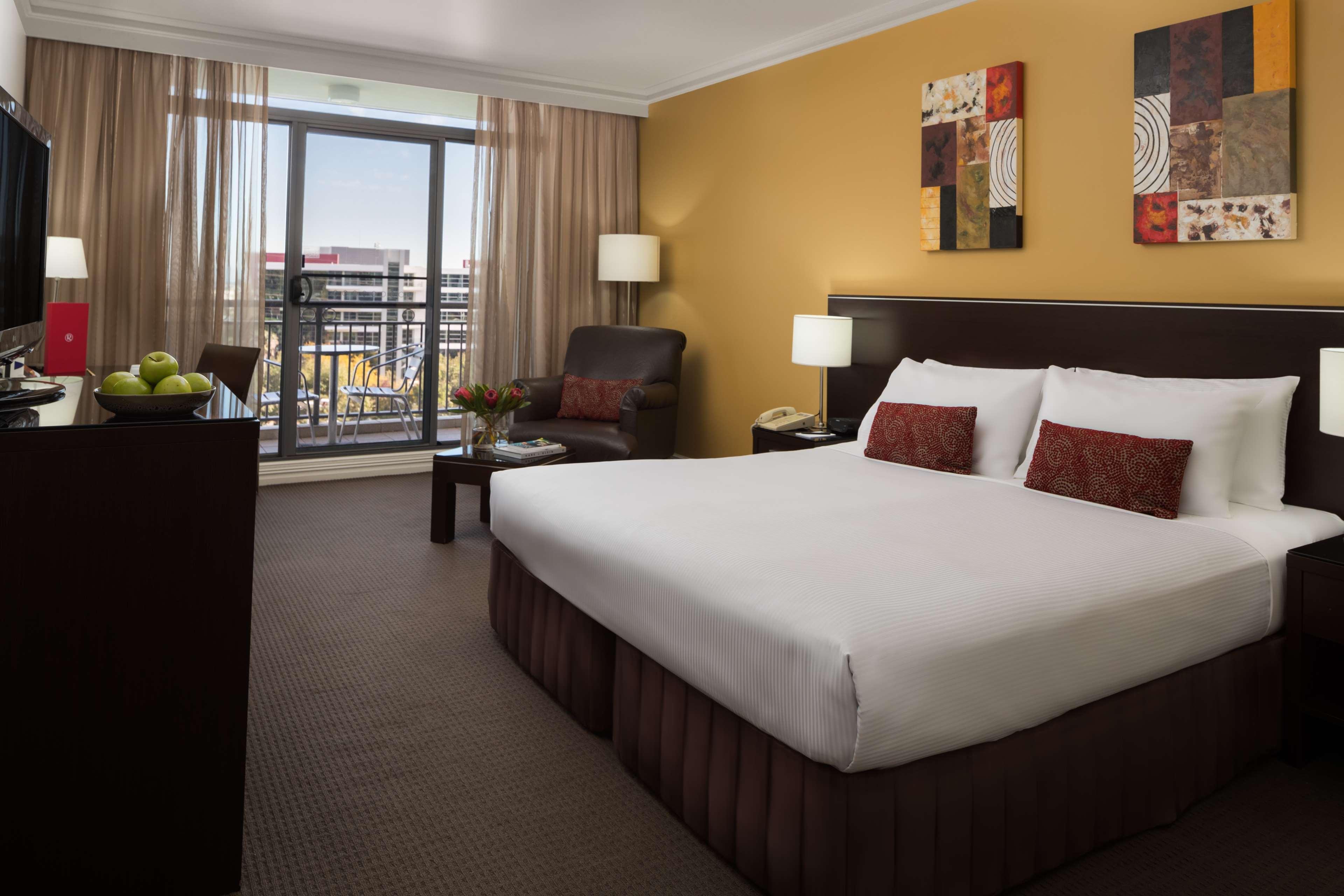 Visy Dior Hotel Baulkham Hills Luaran gambar