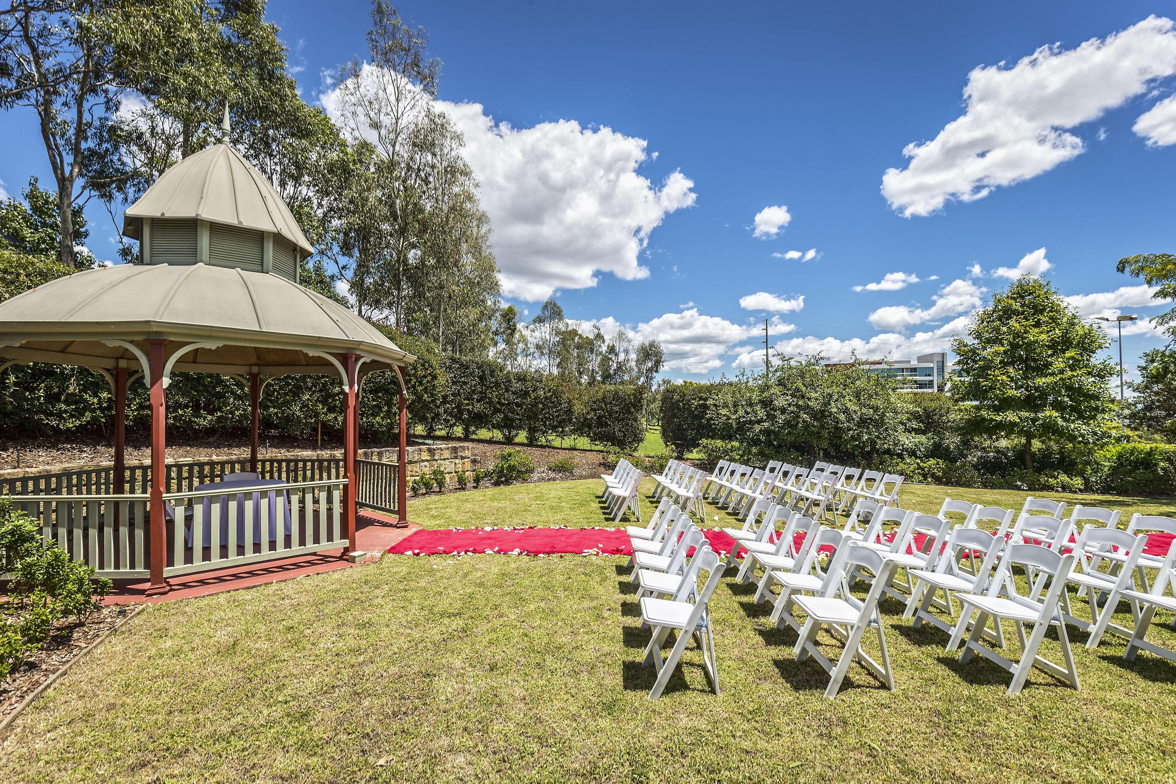 Visy Dior Hotel Baulkham Hills Luaran gambar