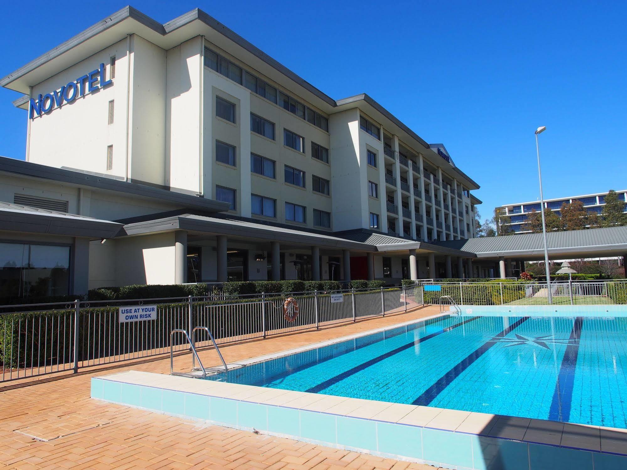 Visy Dior Hotel Baulkham Hills Luaran gambar